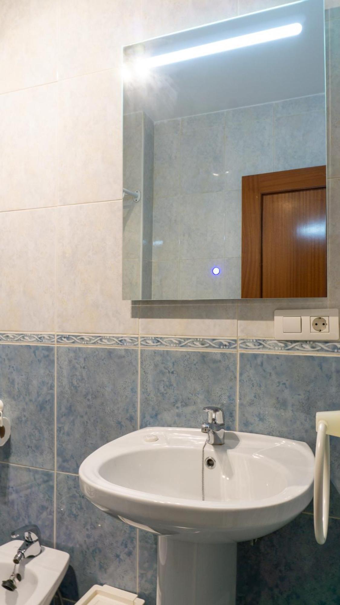 Tuga Dos Aceras 38 Malaga Apartman Kültér fotó